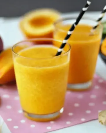 Detox Smoothie mit Mango & Ingwer