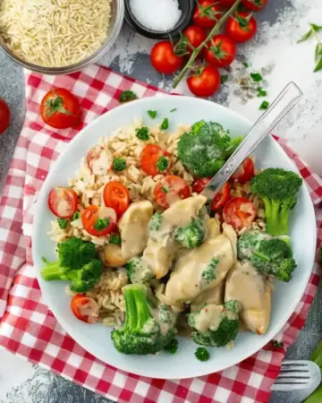 Hähnchen-Pfanne mit Brokkoli & Reis