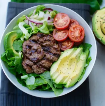 Low Carb Burger Bowl mit Hackfleisch1
