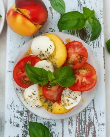 Pfirsich-Caprese – frischer Sommersalat img