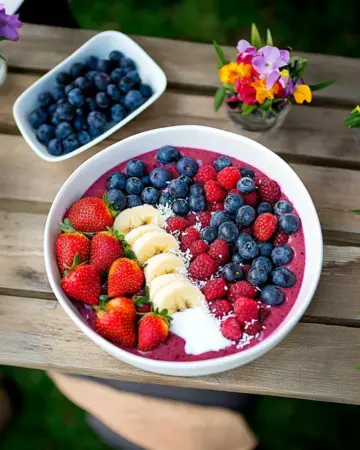Acai Smoothie Bowl – der Smoothie zum Löffeln Img