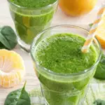 Grüner Smoothie mit Spinat